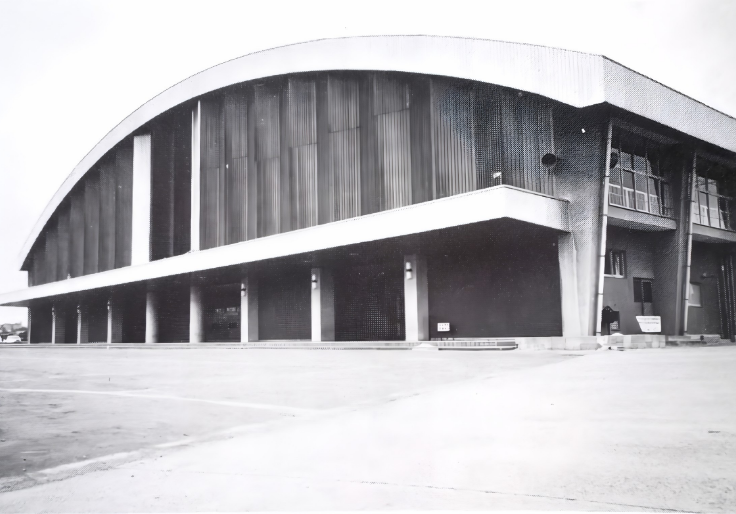 旧吹上ホール開館